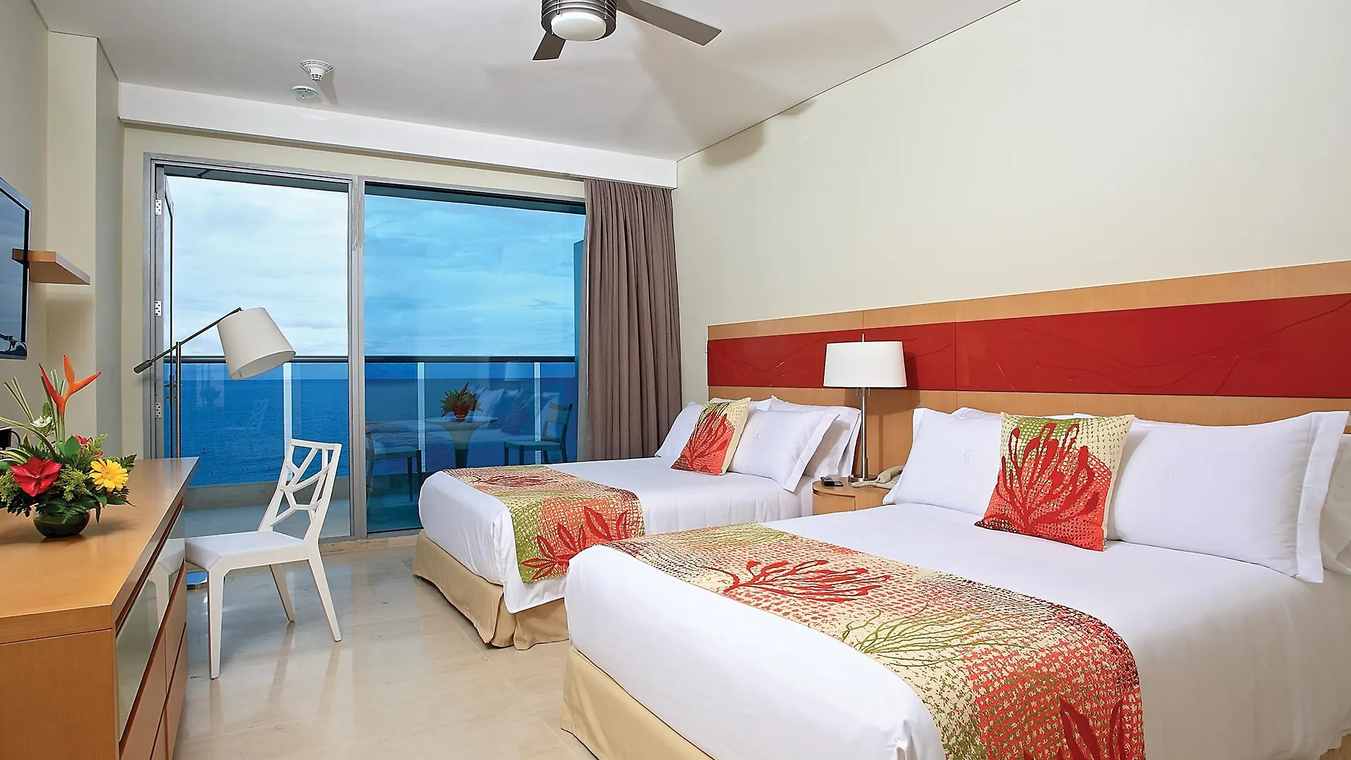Hotel Las Americas Torre Del Mar Cartagena